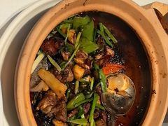 -八府香鸭·啫啫煲(华山路店)