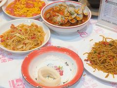 -堂瓦里·33年传统赣菜(第一街区店)