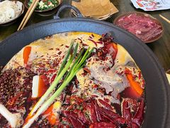 -黄潇洒老火锅(九眼桥宏济巷店)
