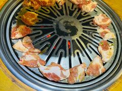 -老炉家木炭烤肉(长江国际店)