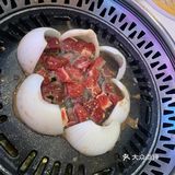这家店在天街刚开业时人满为患，要等很久