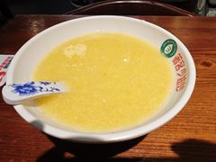 -老天桥酱肉烧饼夹肘子(天桥店)