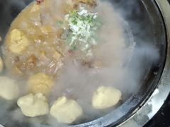 -山妹子铁锅炖