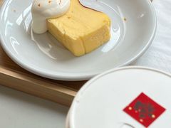 -UNI UNI(环亚凯瑟琳店)