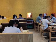 大堂-蜀八婆鲍鱼鸡煲虾(宝安坪洲店)