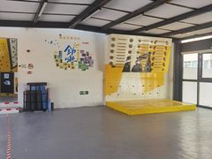 -问山MountQuest攀岩馆