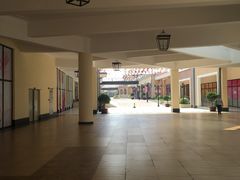 -王府井奥莱临潼小镇(临潼店)