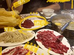 -名门潮牛·鲜牛肉海鲜火锅.烧烤自助餐厅(诚丰广场店)