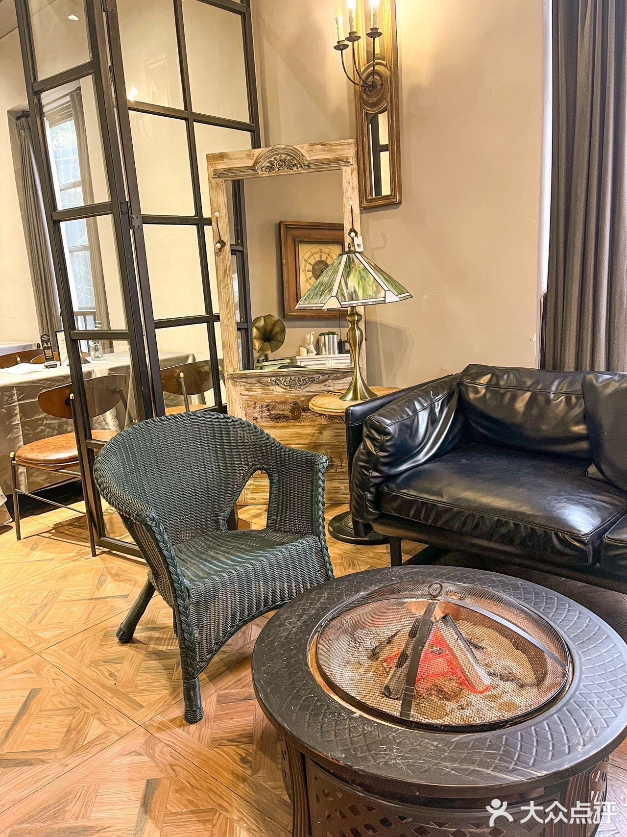 想不到武汉居然也有这么浪漫的地方～圣诞氛围也太美了吧～