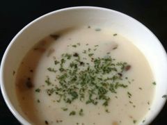奶油蘑菇汤-绿柠食堂(北外滩店)