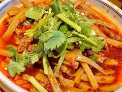 -包整·丝娃娃(一览甲秀楼风景店)