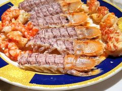 -雍容荟活帝王蟹活龙虾自助(苏宁旗舰店)