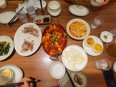 -贯贯吉·清真餐厅(浙江中路店)