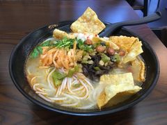 -柳大厨螺蛳粉(人民路总店)