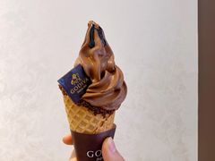 浓醇黑巧味软冰淇淋-GODIVA(海岸城店)