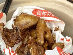 -郑猛记石岐鸽主题餐厅(长江店)