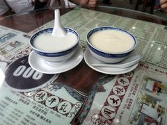 -周大娘牛乳(旧寨古村总店)