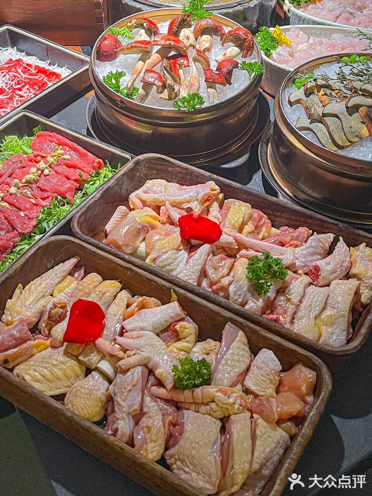 又🈶新菌子红伞伞，就问妳吃过没❓