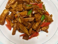 -鱼满舱·鲜活海鲜·正宗鲁菜