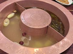 -清真·田园居家酸菜牛肉烤火锅(凤霞路店)