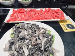 -潮汕三宝鲜牛肉火锅
