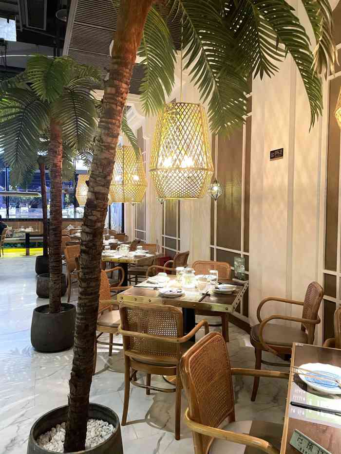 泰香米泰国餐厅(环球中心店)-"环境还不错啦 来得比较早 6点之后人