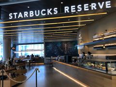 -星巴克臻选(上海合生汇1F店)