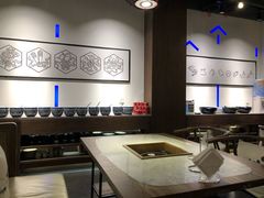 -尚尚仙·酸汤猪手·猪肚鸡火锅(华联万柳购物中心店)