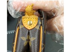 -爱革·洗衣改衣·洗鞋修鞋·洗包修包·奢侈品护理(宝地广场店)