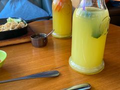 -豪客嘉族·麦尼顿西餐厅(乐福天下店)