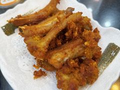 椒盐排骨-红星光发煲仔饭(文海店)