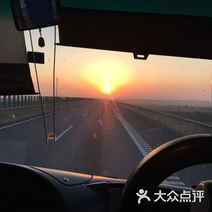 军山湖服务区停车场图片-北京停车场-大众点评网