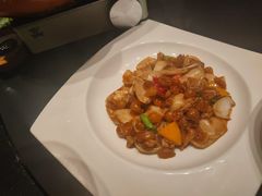 -忆江南·临江鱼馆