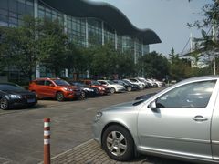 -鄞州区行政服务中心-停车场