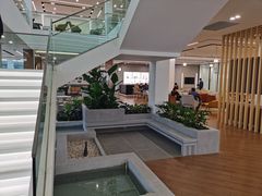-上海宝宁宝马4S店