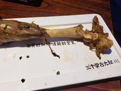 烤羊腿-三个蒙古大叔羊肉串(大宁店)