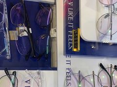 -沫芮眼镜·蔡司·依视路·尼康明月(大融城店)