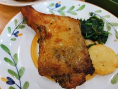 黑胡椒风味烤鸡腿-萨莉亚意式餐厅(南京环亚凯瑟琳广场店)