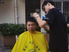 -首脑美容美发化妆美甲培训学校(龙岗校区)