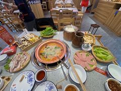 -阿婆情腊排骨火锅(金虹路店)