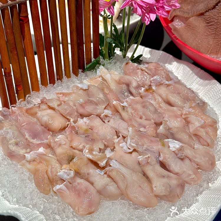 大连！首家！可以吃到深海龙趸鱼🐟的店！