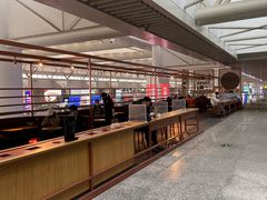 自助取餐区-星巴克(上海虹桥站2A检票口)