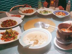 -呷湘厨·鱼汤捞饭·剁椒鱼头·辣椒炒肉(国家会展中心店)