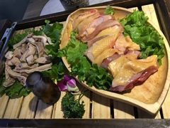 -尚尚仙·酸汤猪手·猪肚鸡火锅(华联万柳购物中心店)