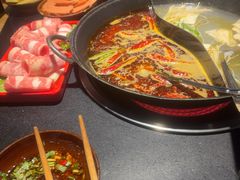-重庆故事姊妹老火锅(财经学院店)