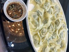 -山明水秀大饭店