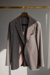-优刻西服西装定制(金轮国际广场店)
