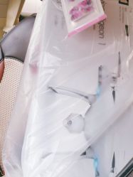 -逝水玩具折扣店