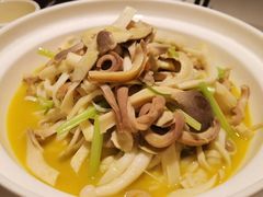 杂菌闷猪肚-新辣宴·湖南家常菜·商务聚餐(中粮创芯店)