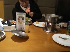 -昆山裕元花园酒店·温莎西餐厅